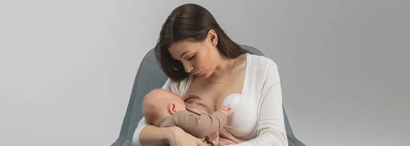 Kiedy warto spodziewać się okresu po porodzie podczas karmienia piersią?
